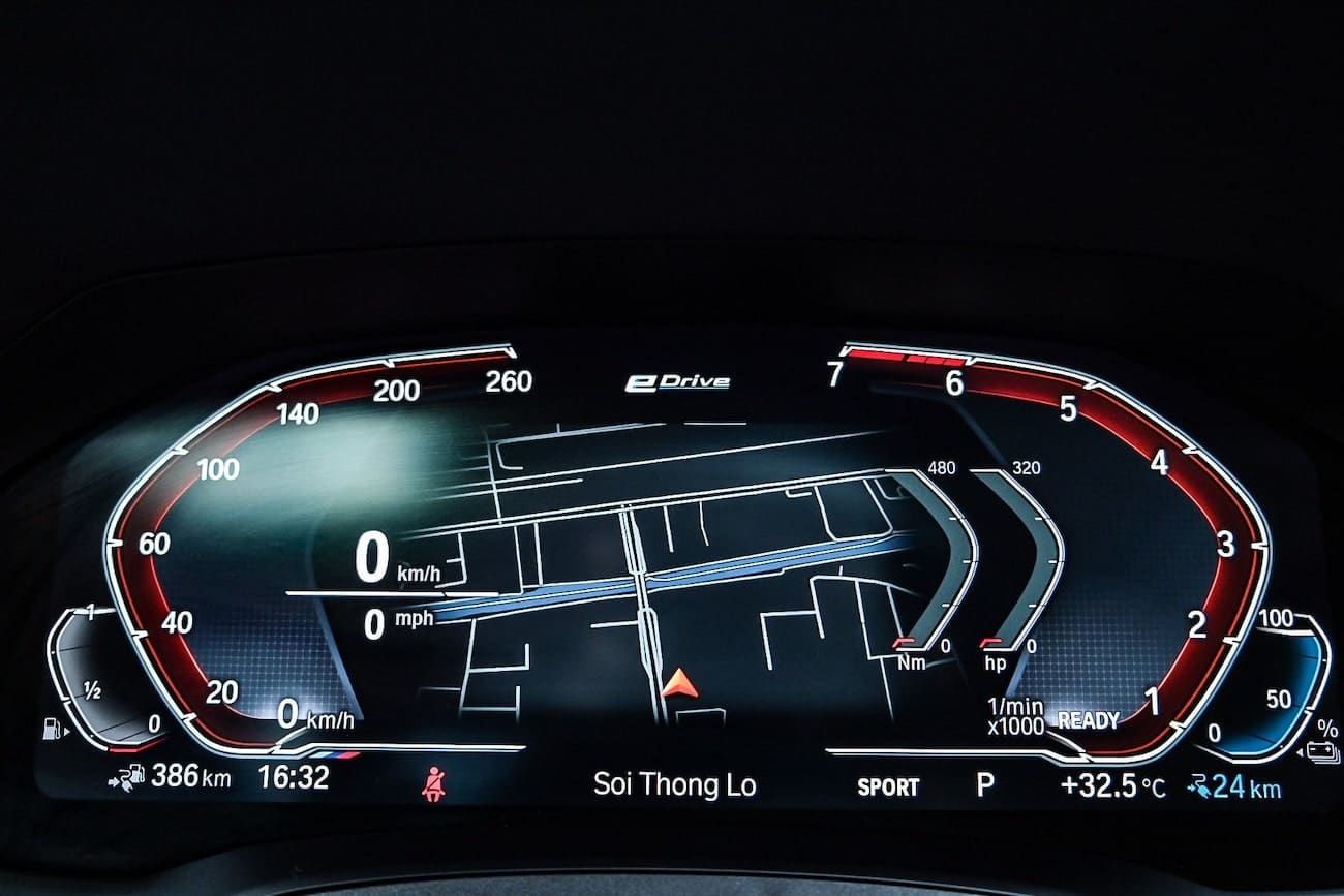 BMW 330e M Sport G20 photo 2