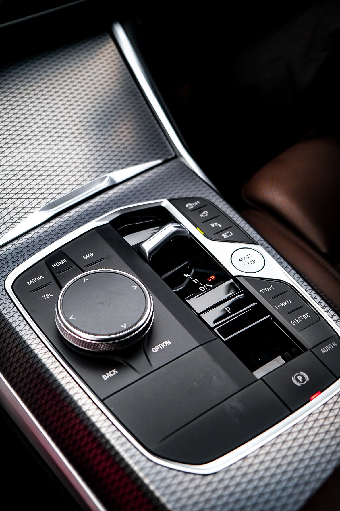 BMW 330e M Sport LCI photo 13