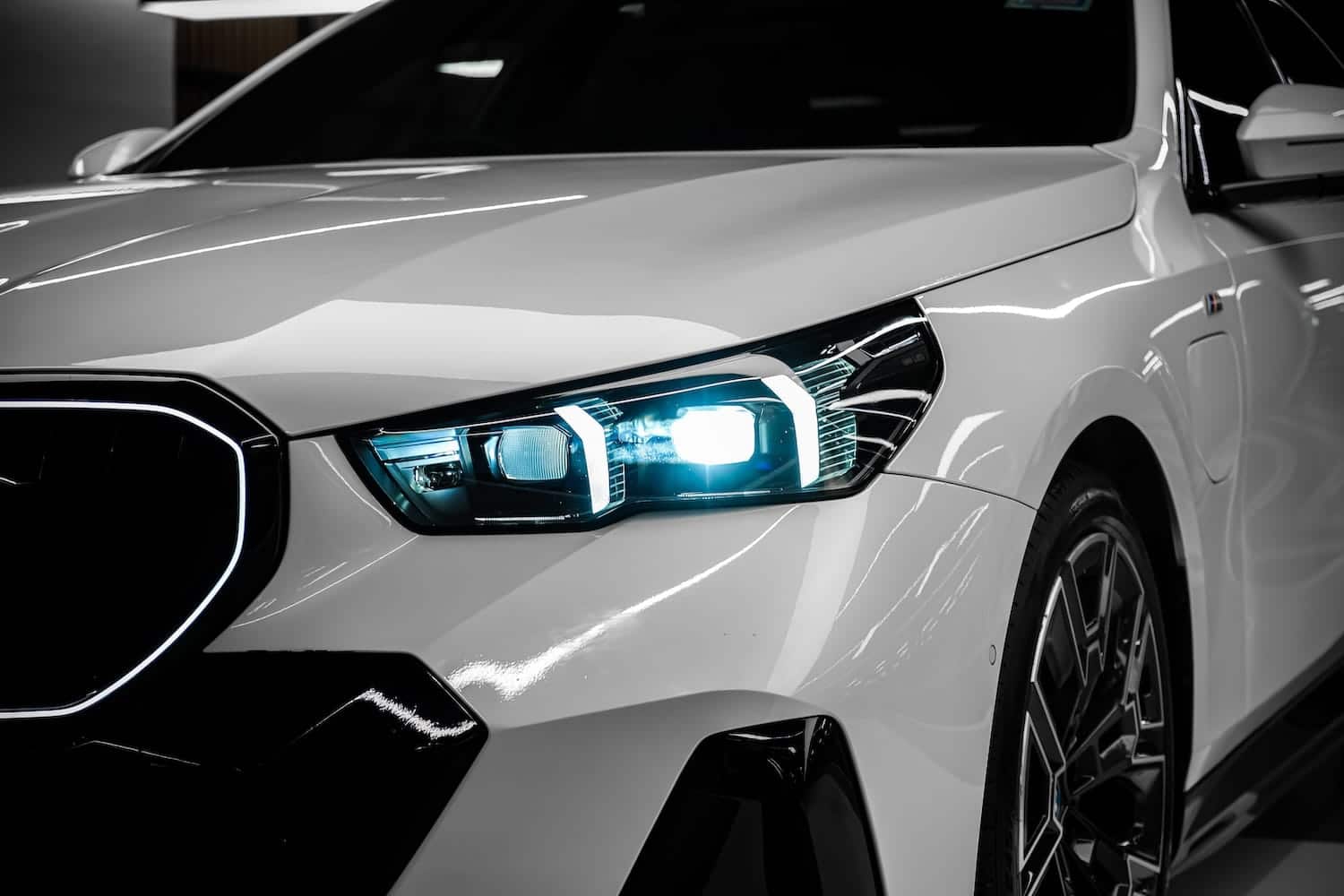 BMW 530e M Sport photo 4