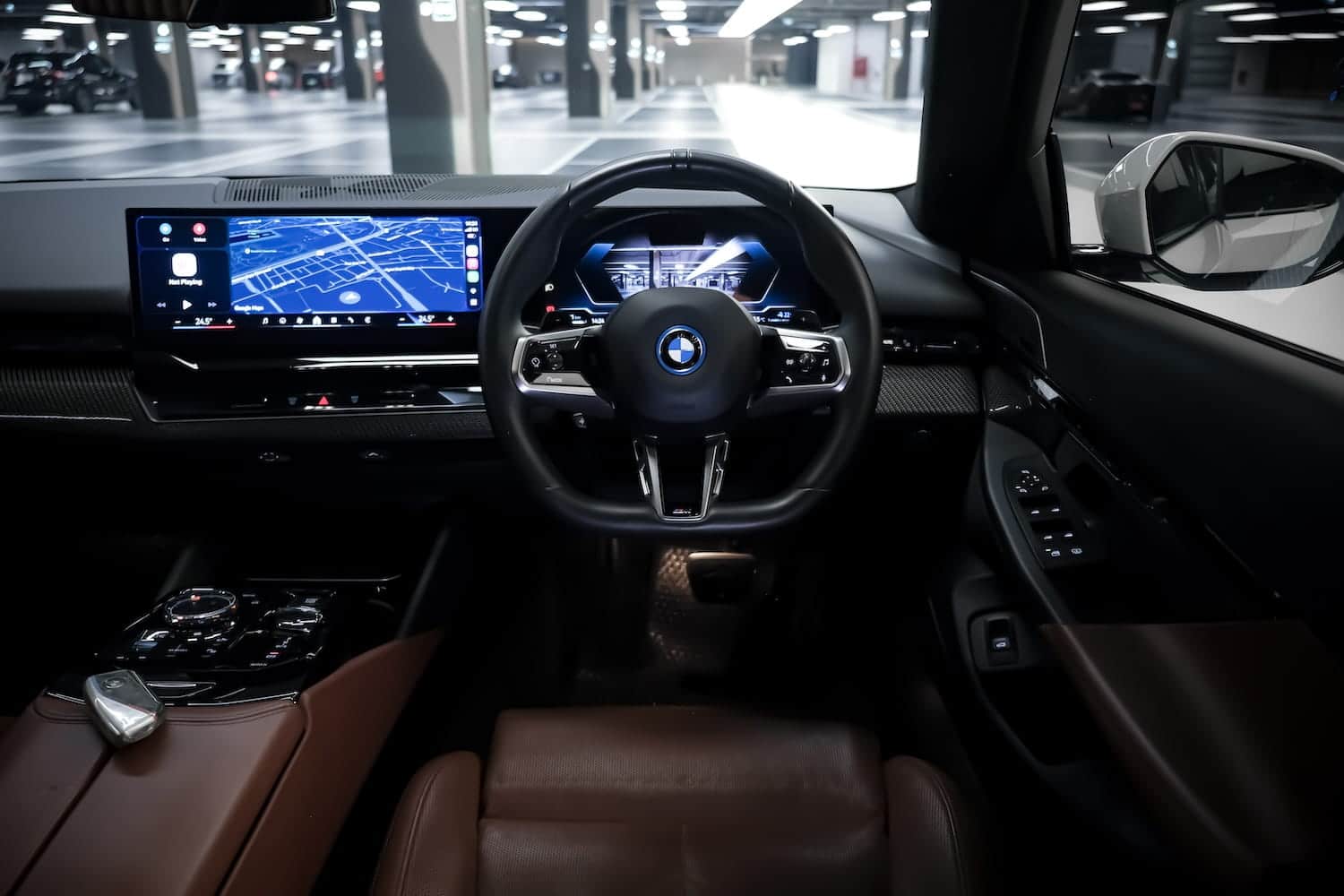 BMW 530e M Sport photo 3