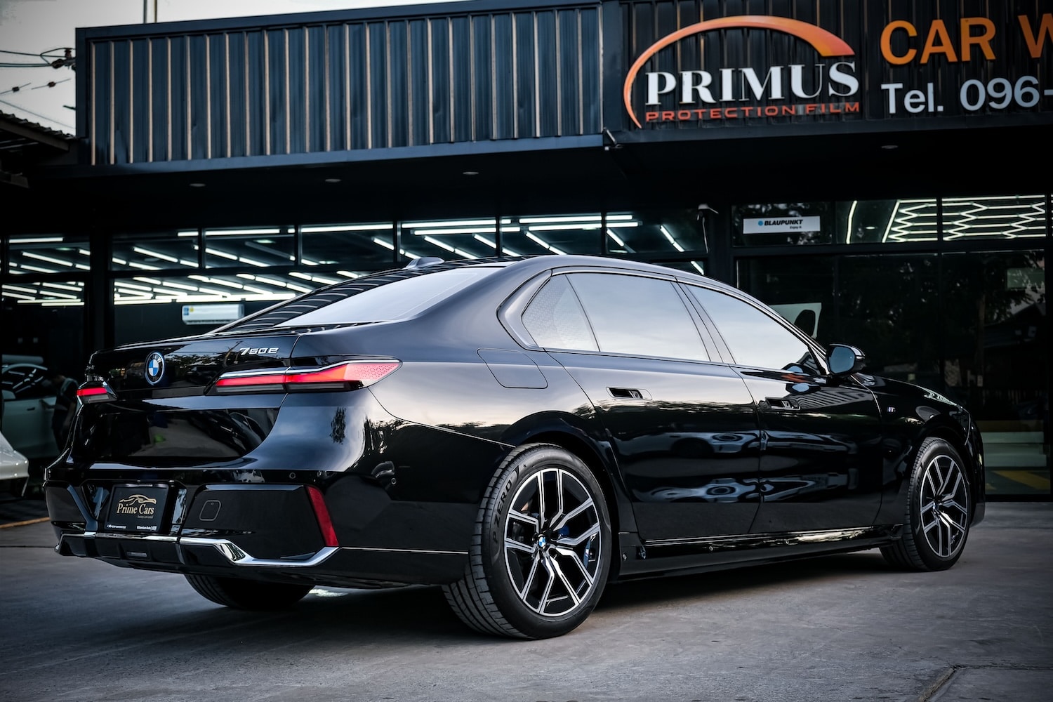 BMW i7 xDrive60 photo 23