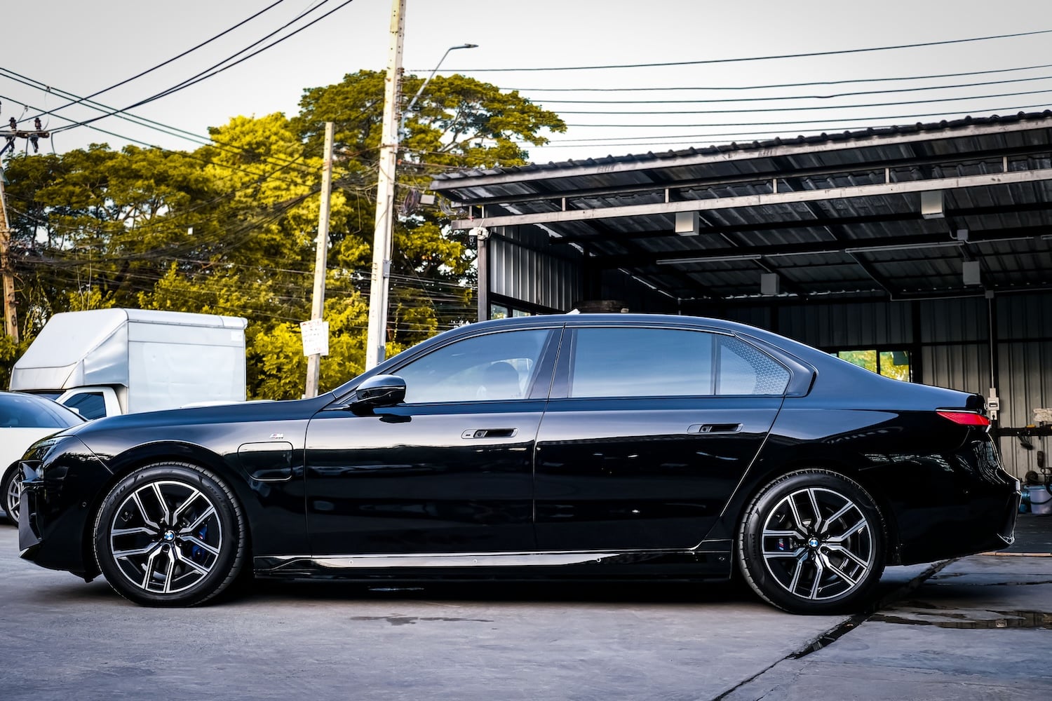 BMW i7 xDrive60 photo 6