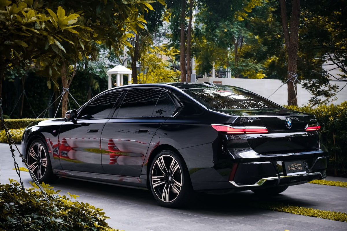BMW i7 xDrive60 photo 48