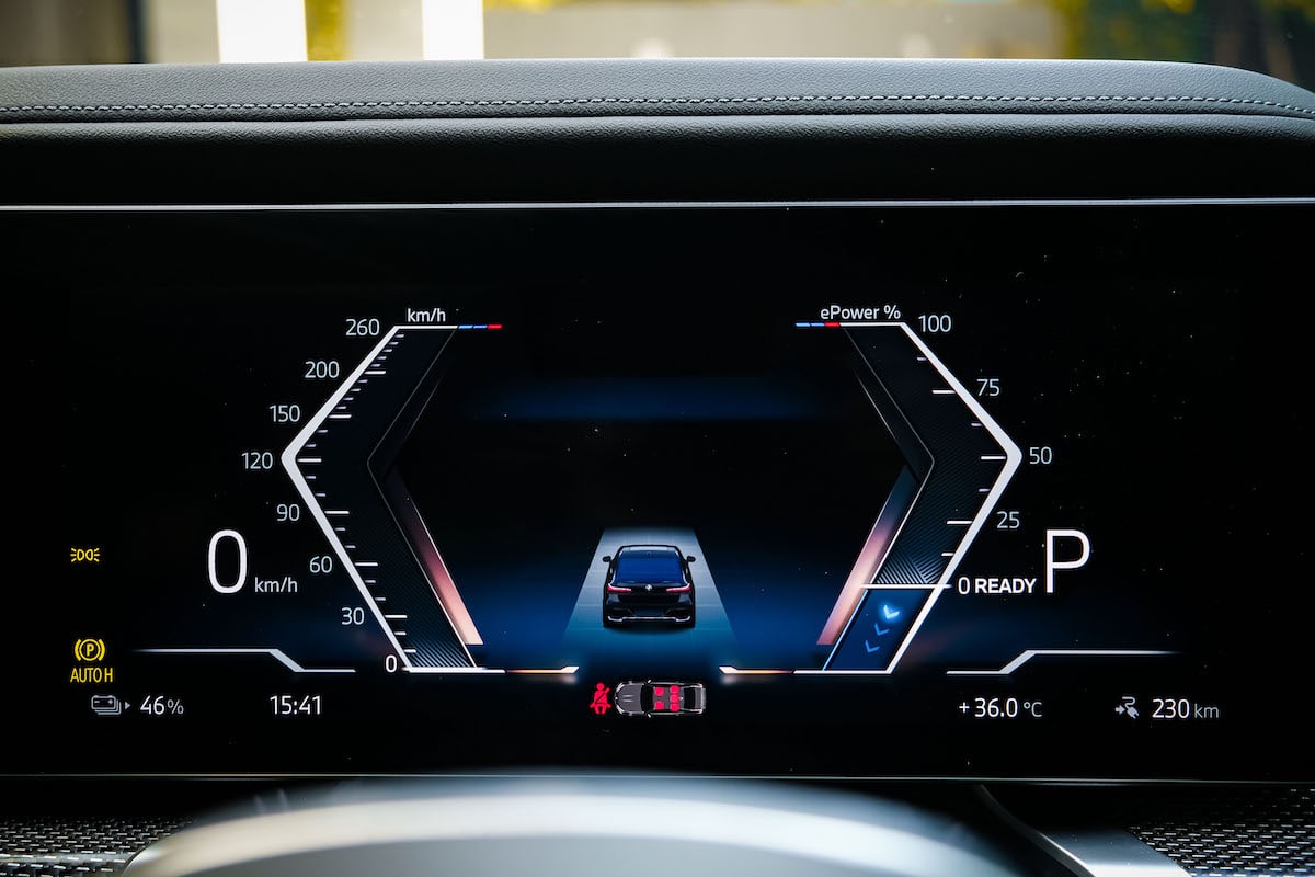 BMW i7 xDrive60 photo 40