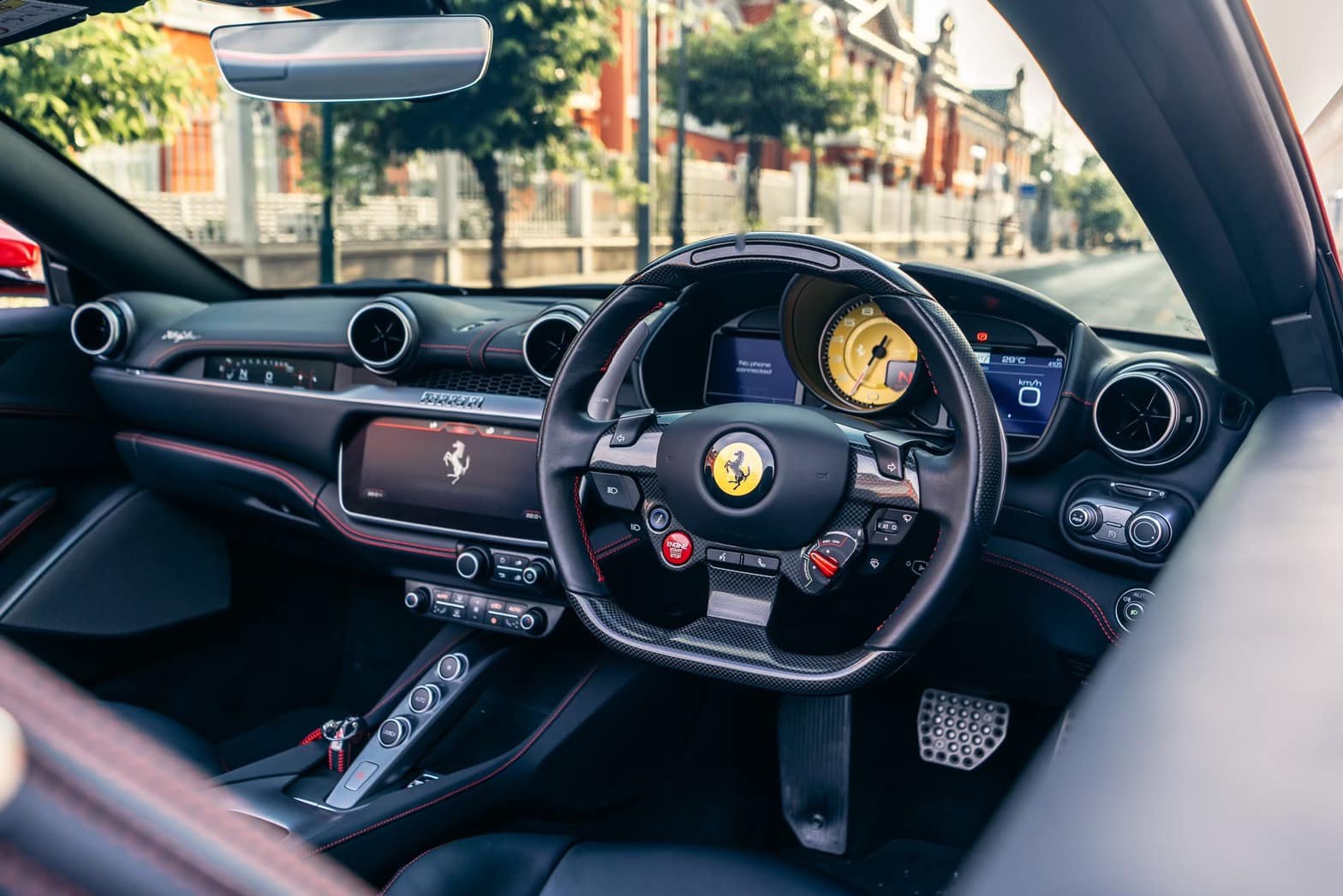 Ferrari Portofino photo 3