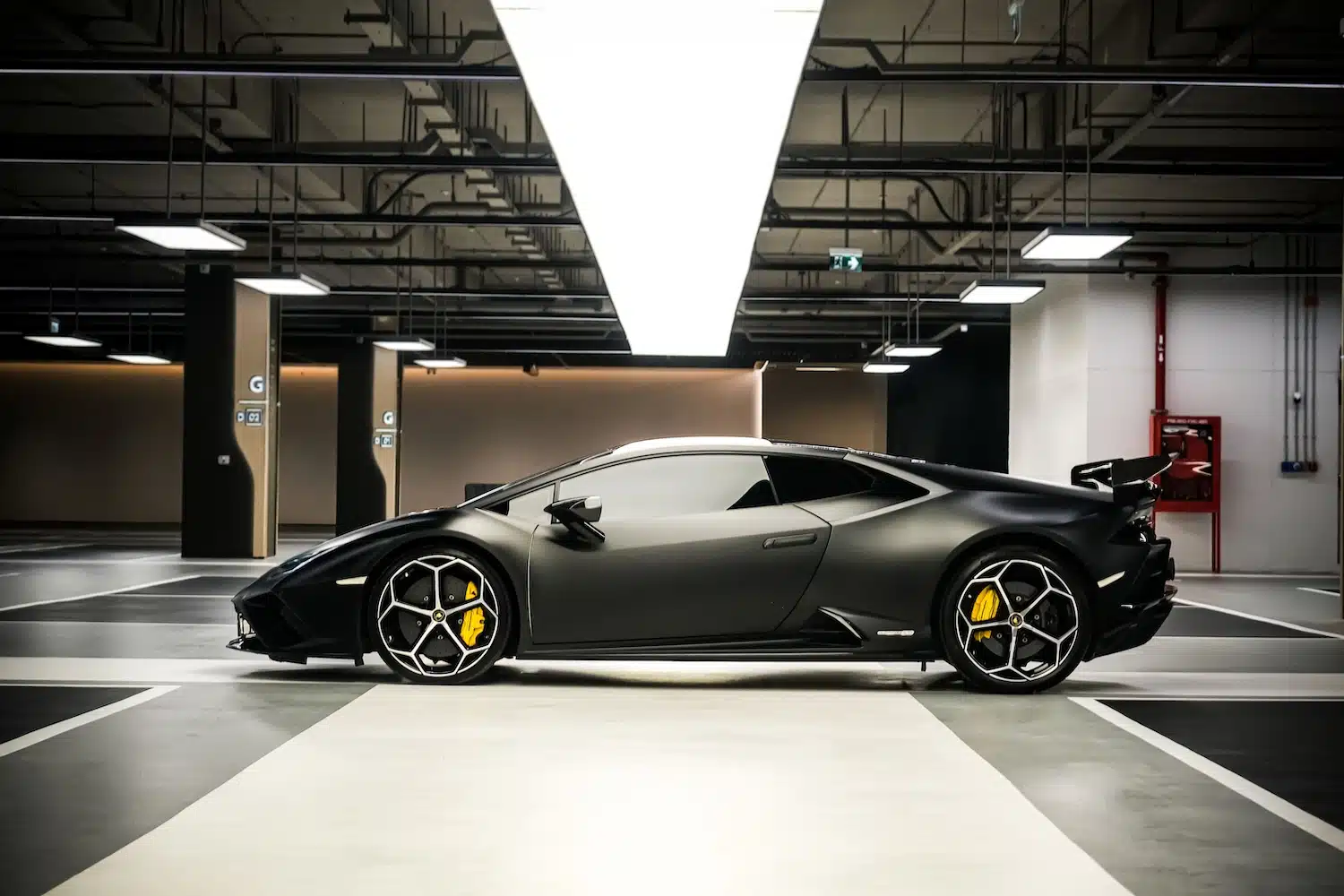 Lamborghini Huracán EVO photo 14