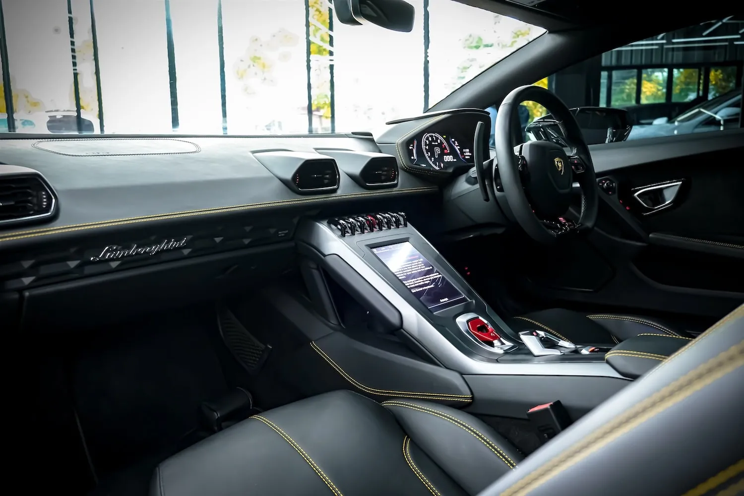 Lamborghini Huracán EVO photo 11