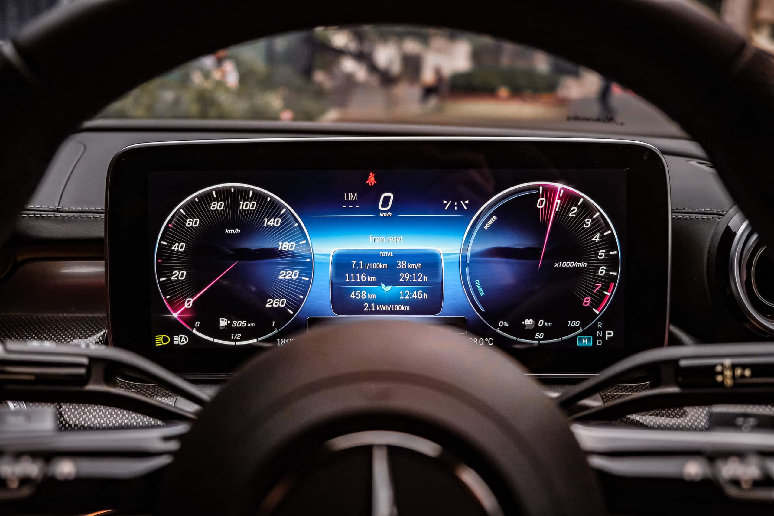 Mercedes-Benz C 350e AMG photo 6