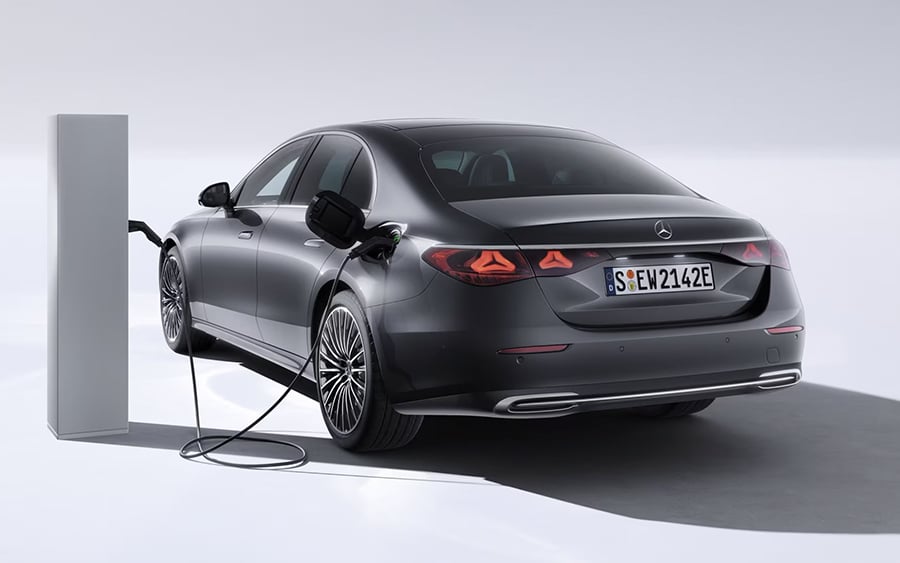 Mercedes-Benz E 350e AMG photo 12