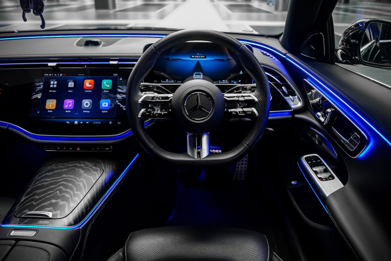 Mercedes-Benz E 350e AMG photo 6