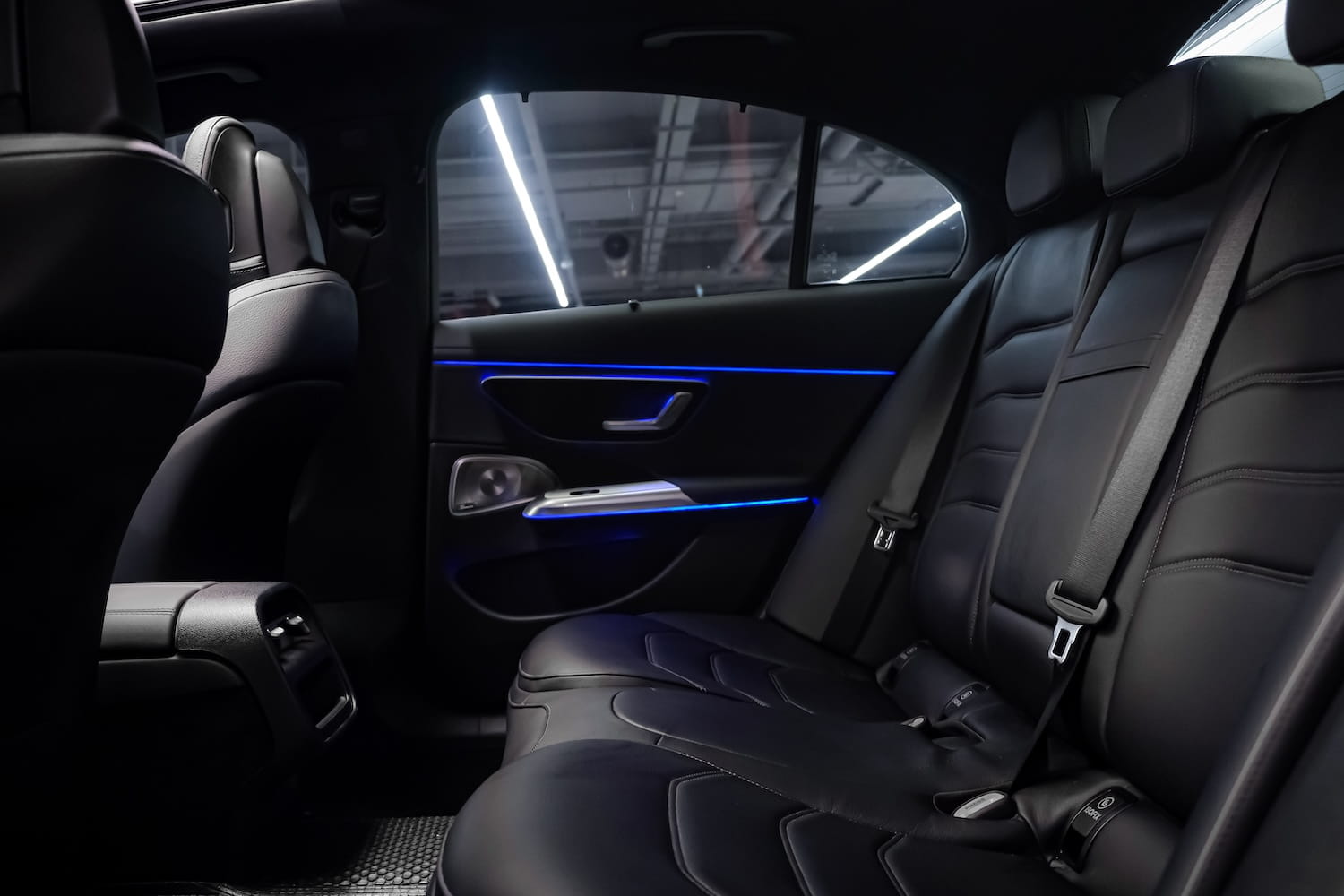 Mercedes-Benz E 350e AMG photo 10