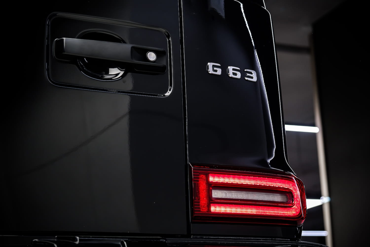 Mercedes-AMG G 63 photo 27