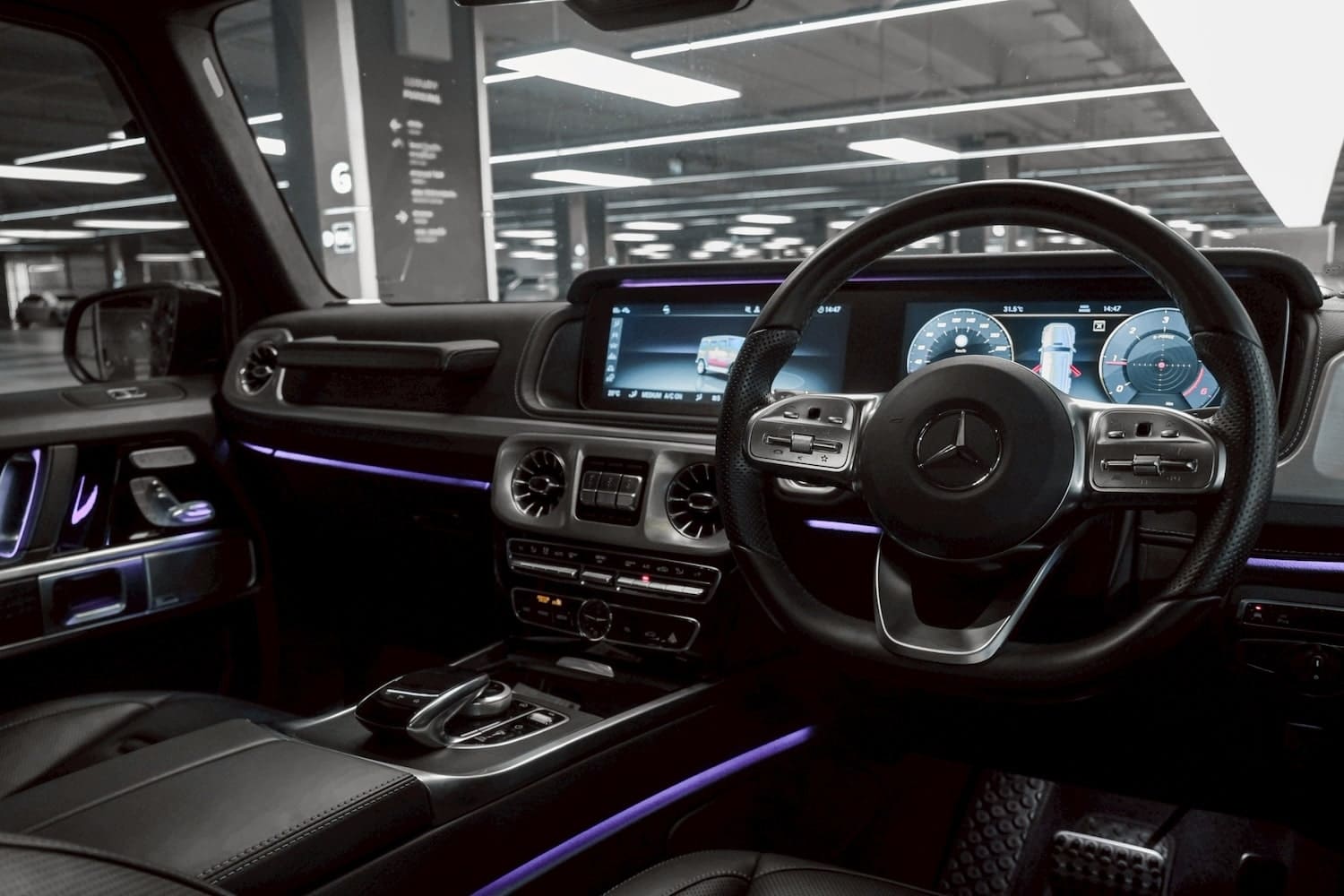 Mercedes-AMG G 63 photo 10