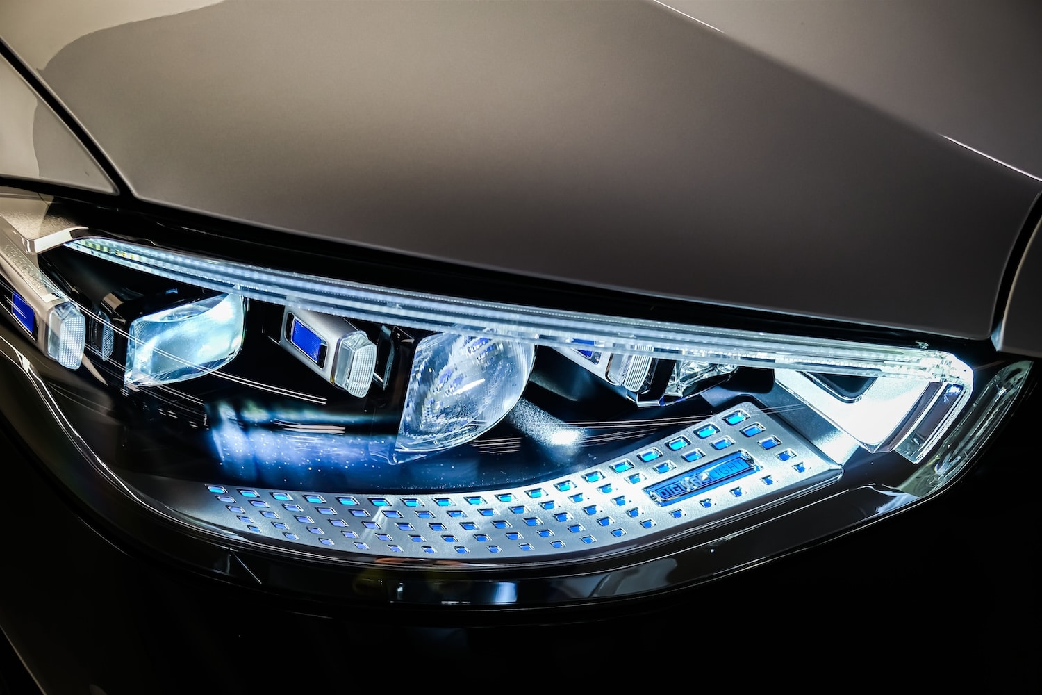 Mercedes-Maybach S 580e photo 29