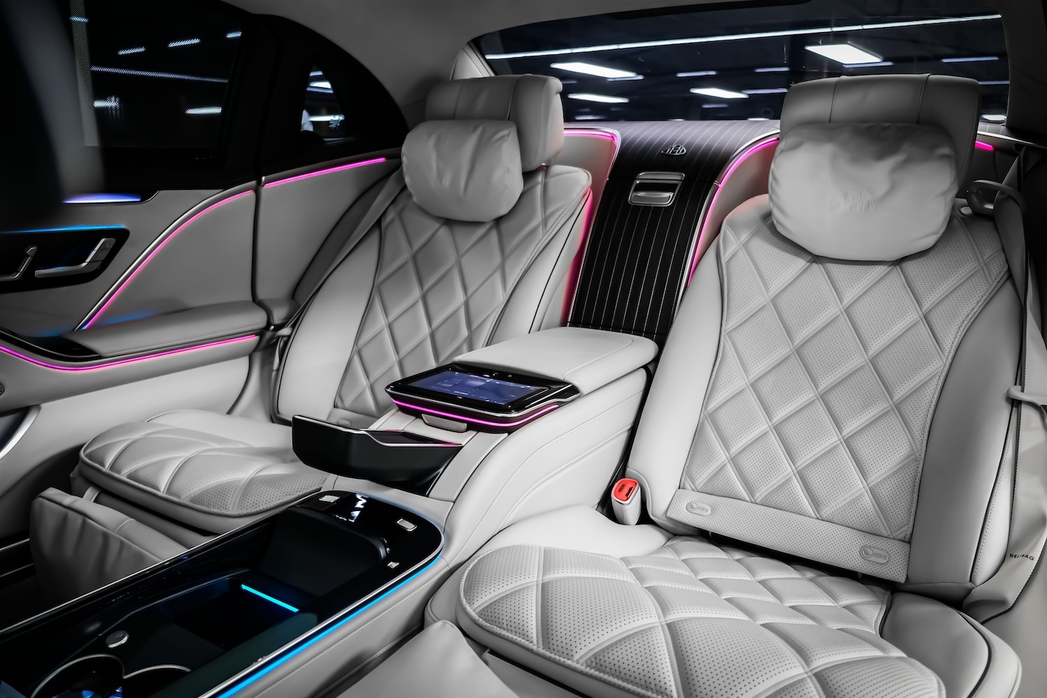 Mercedes-Maybach S 580e photo 10