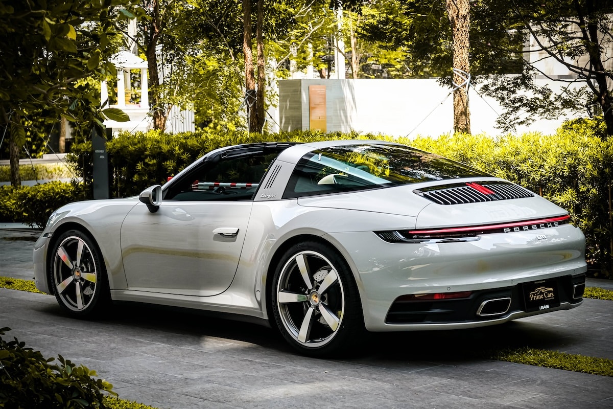 Porsche 911 Targa 4 992 photo 6