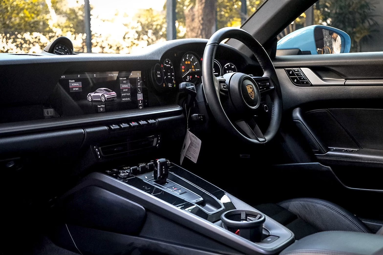 Porsche 911 Carrera Techart 992 photo 3