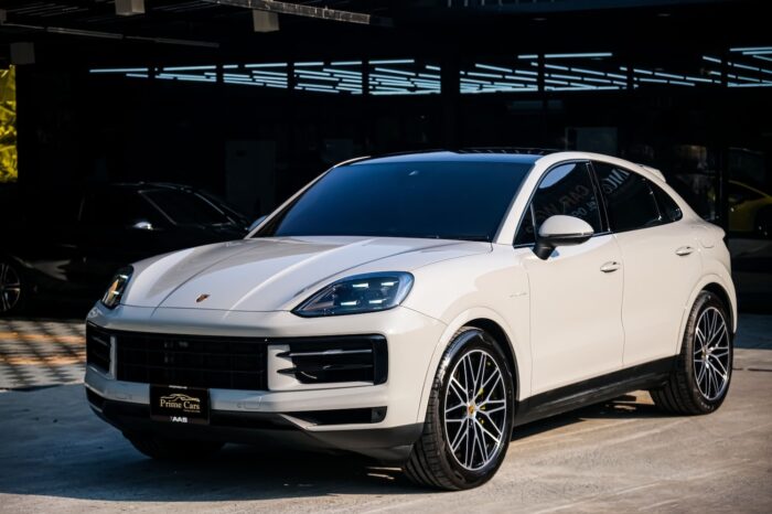 Porsche Cayenne Coupe photo 10
