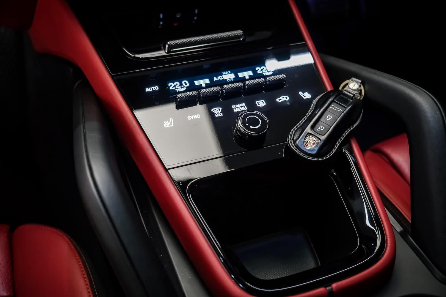 Porsche Cayenne Coupe photo 7