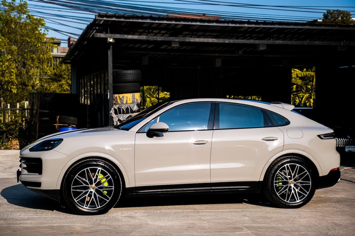 Porsche Cayenne E-Hybrid Coupe Facelift photo 6