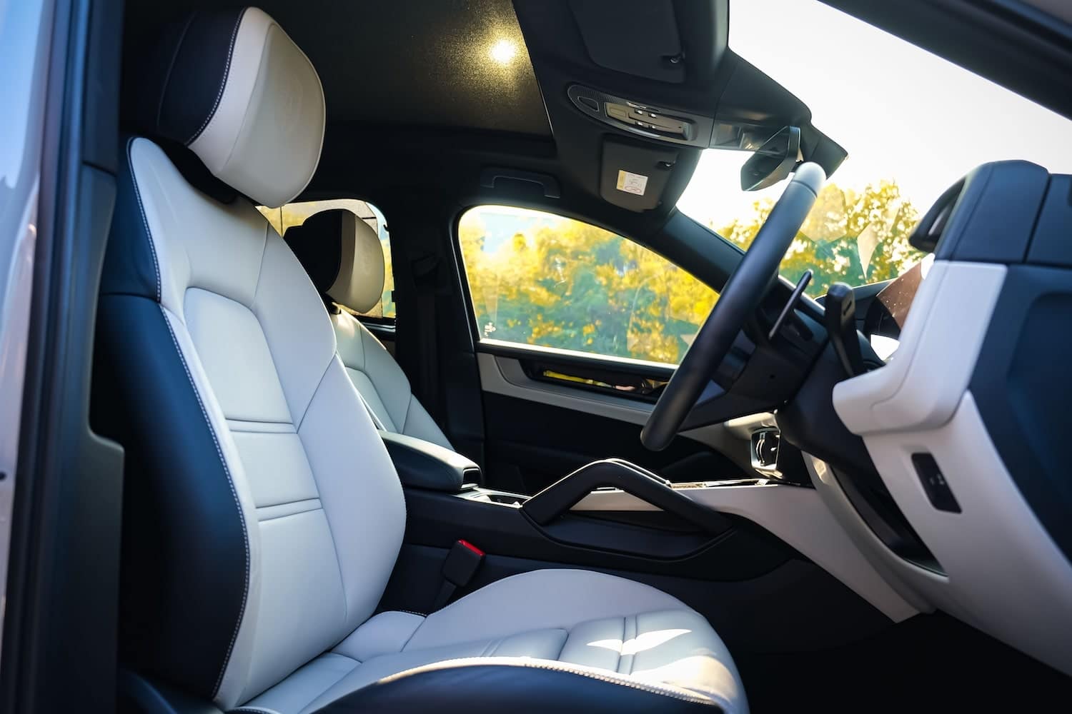 Porsche Cayenne E-Hybrid Coupe Facelift photo 11