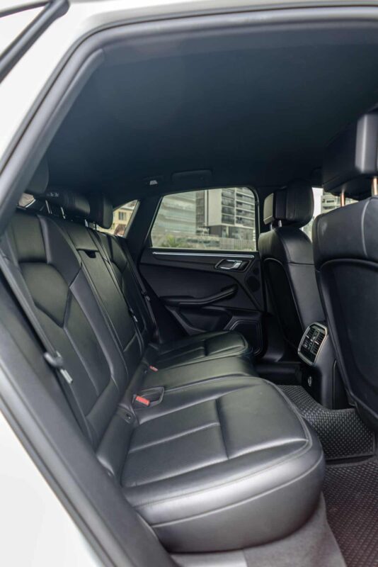 Porsche Macan photo 2