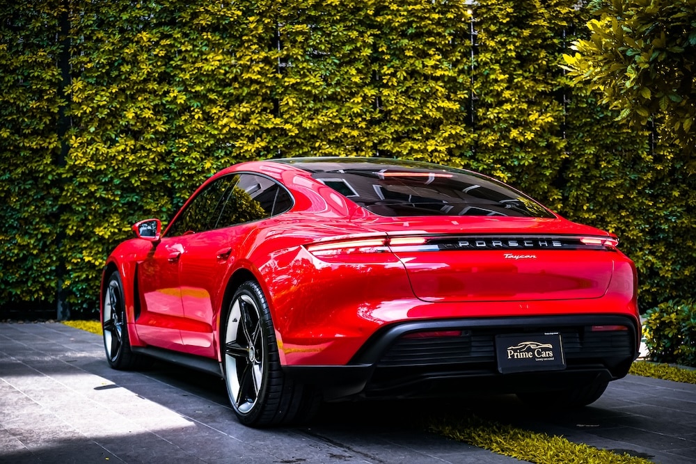 Porsche Taycan photo 11
