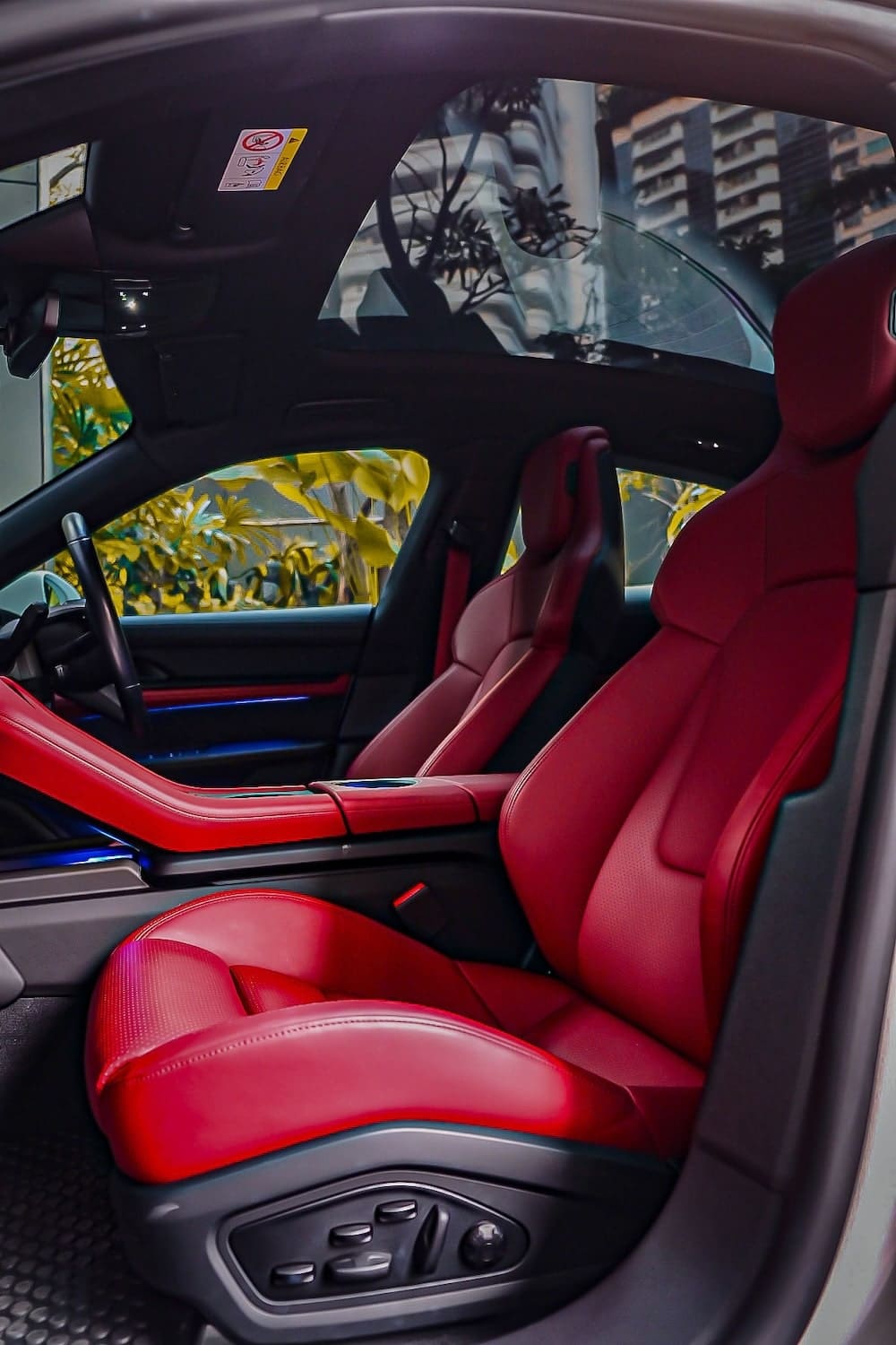 Porsche Taycan photo 22