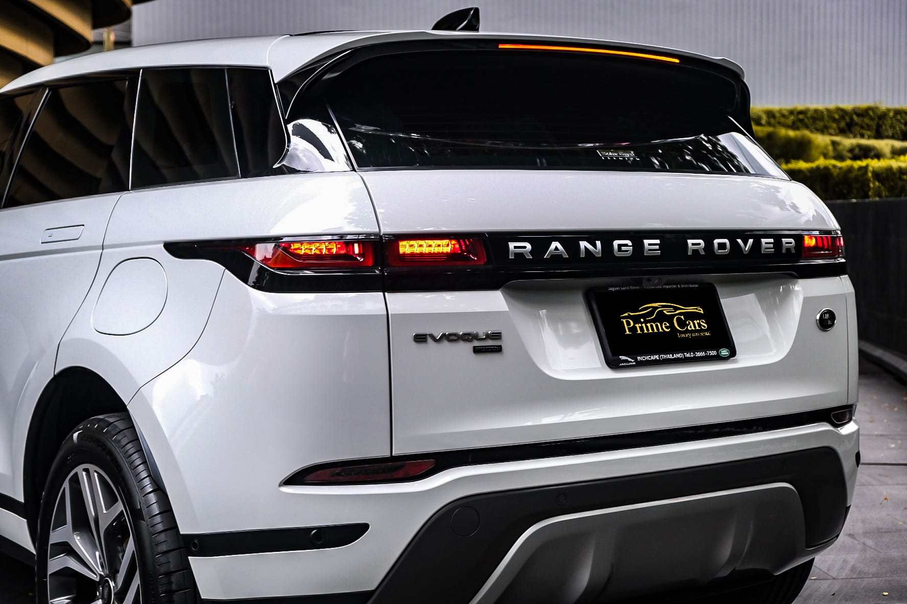 Range Rover Evoque photo 1