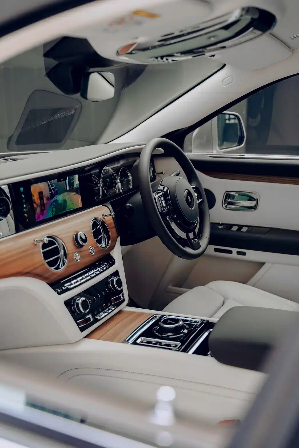 Rolls-Royce Ghost photo 7