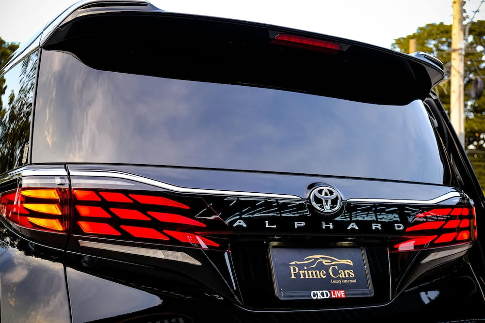 Toyota Alphard 40 2.5Z Black Edition photo 2