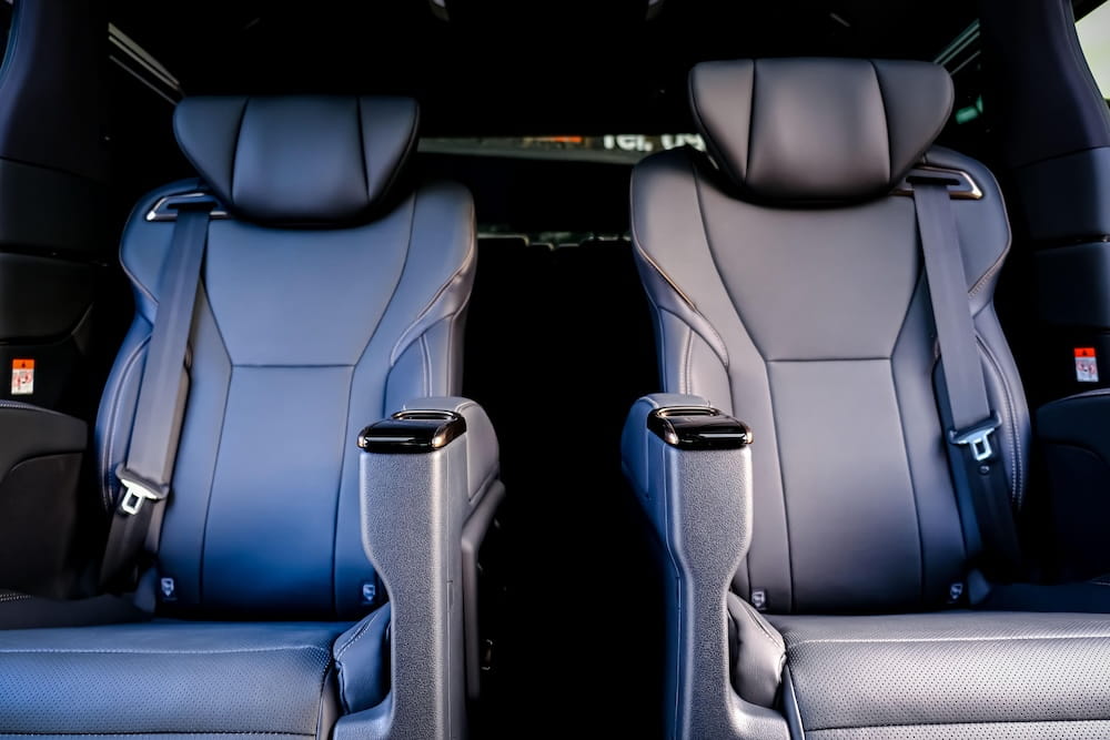 Toyota Alphard 40 2.5Z Black Edition photo 4