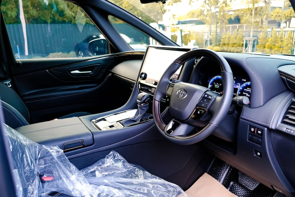 Toyota Alphard 40 2.5Z Black Edition photo 9