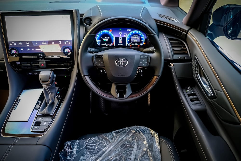 Toyota Alphard 40 2.5Z Black Edition photo 10