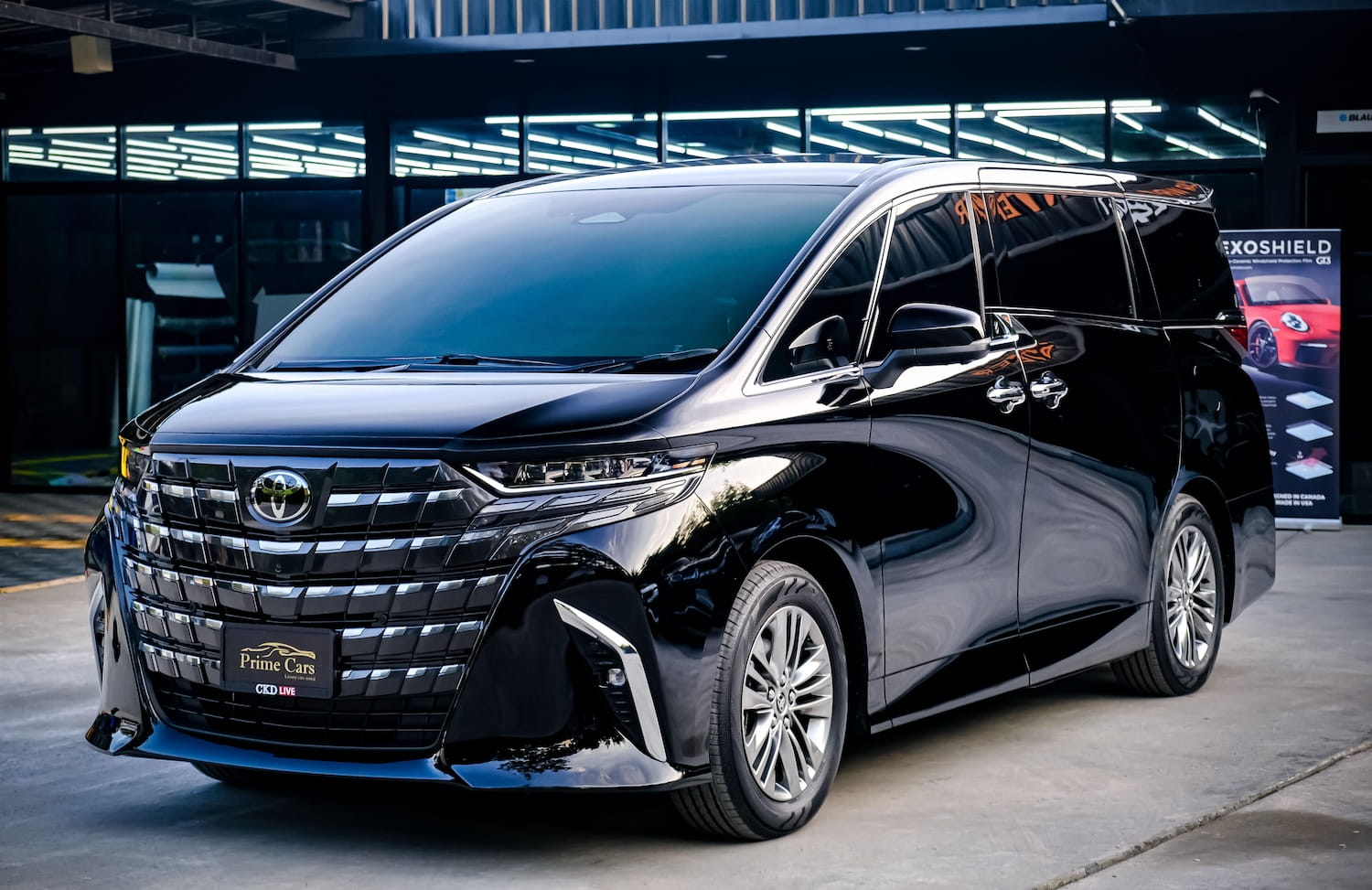 Toyota Alphard 40 2.5Z Black Edition