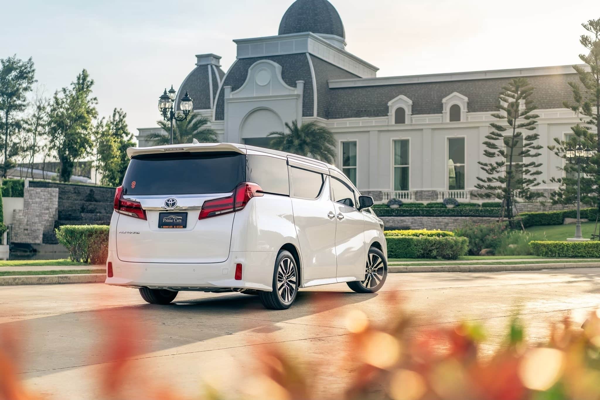 Toyota Alphard 40 2.5Z Pearl White photo 6